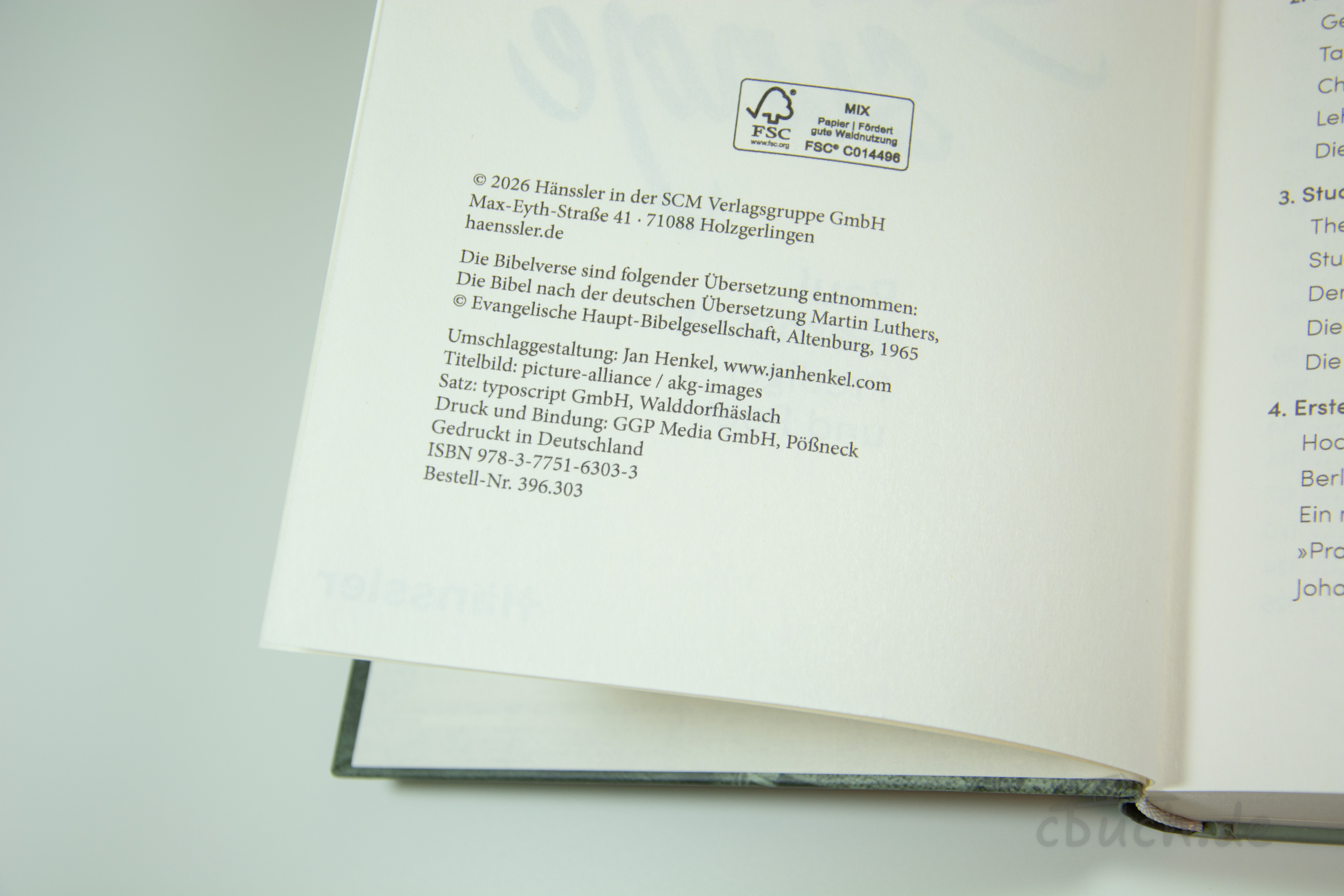Impressumsseite aus „Du, meine Seele, singe“ von Erika Geiger, SCM Hänssler Geöffnete Impressumsseite des Buches „Du, meine Seele, singe“ von Erika Geiger über Paul Gerhardt, erschienen bei SCM Hänssler