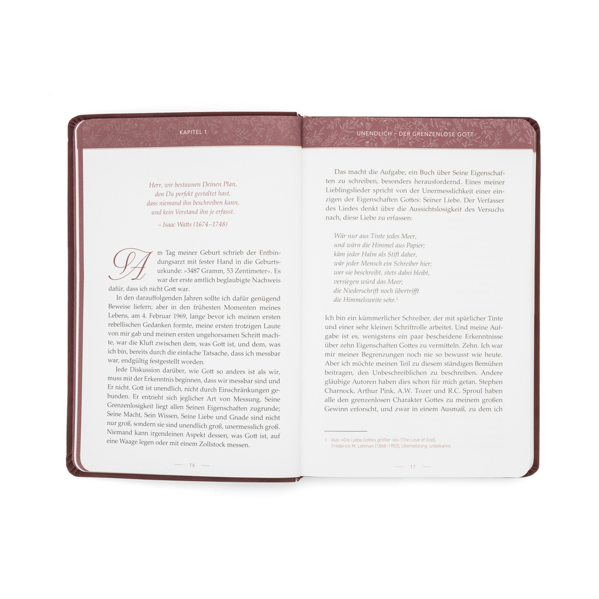 Aufgeschlagenes Buch mit Text über Gottes Eigenschaften und Offenes Buch mit Text über Gottes Liebe und unermessliche Ei
