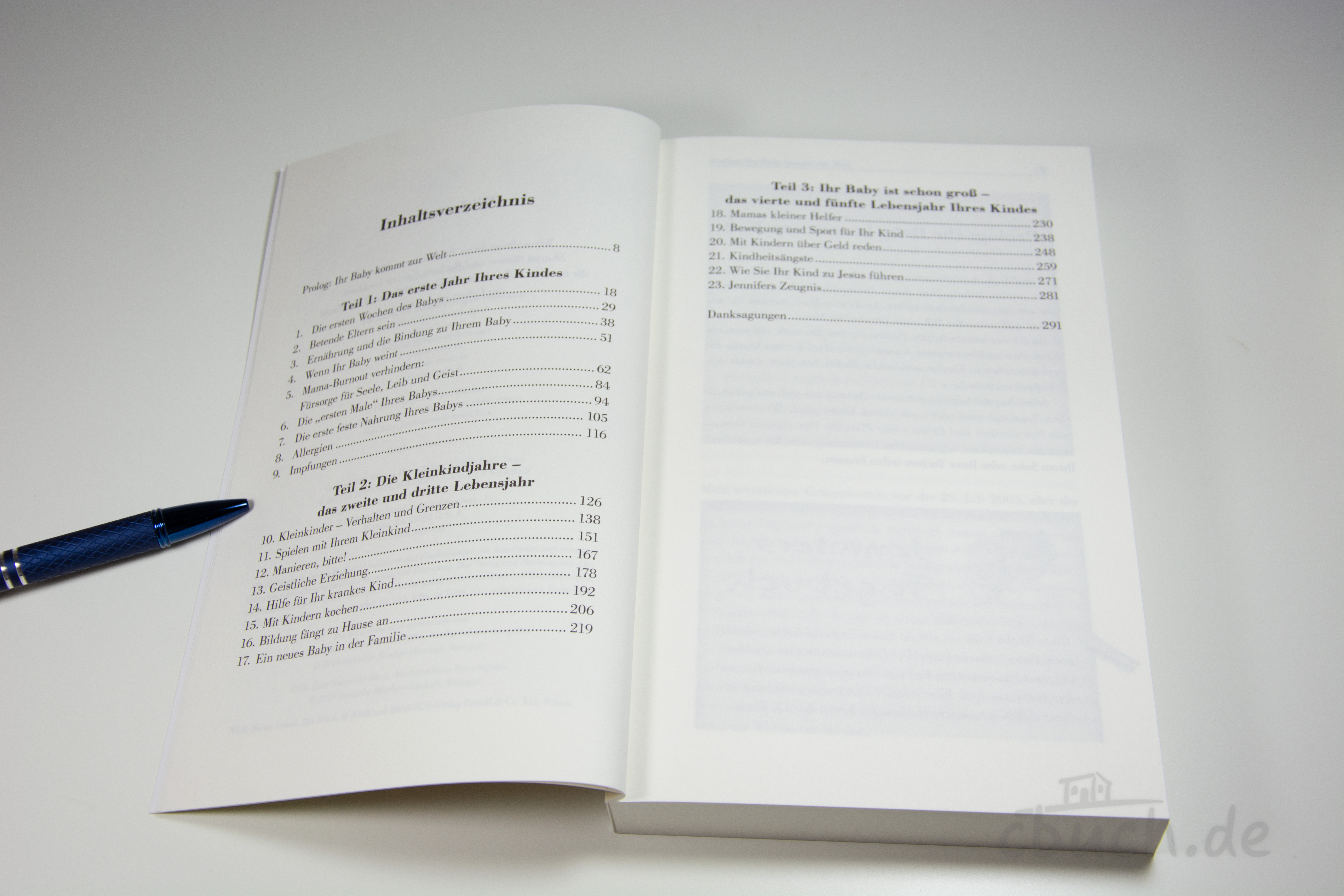 Blick auf das Inhaltsverzeichnis eines Buches zu Babys und K