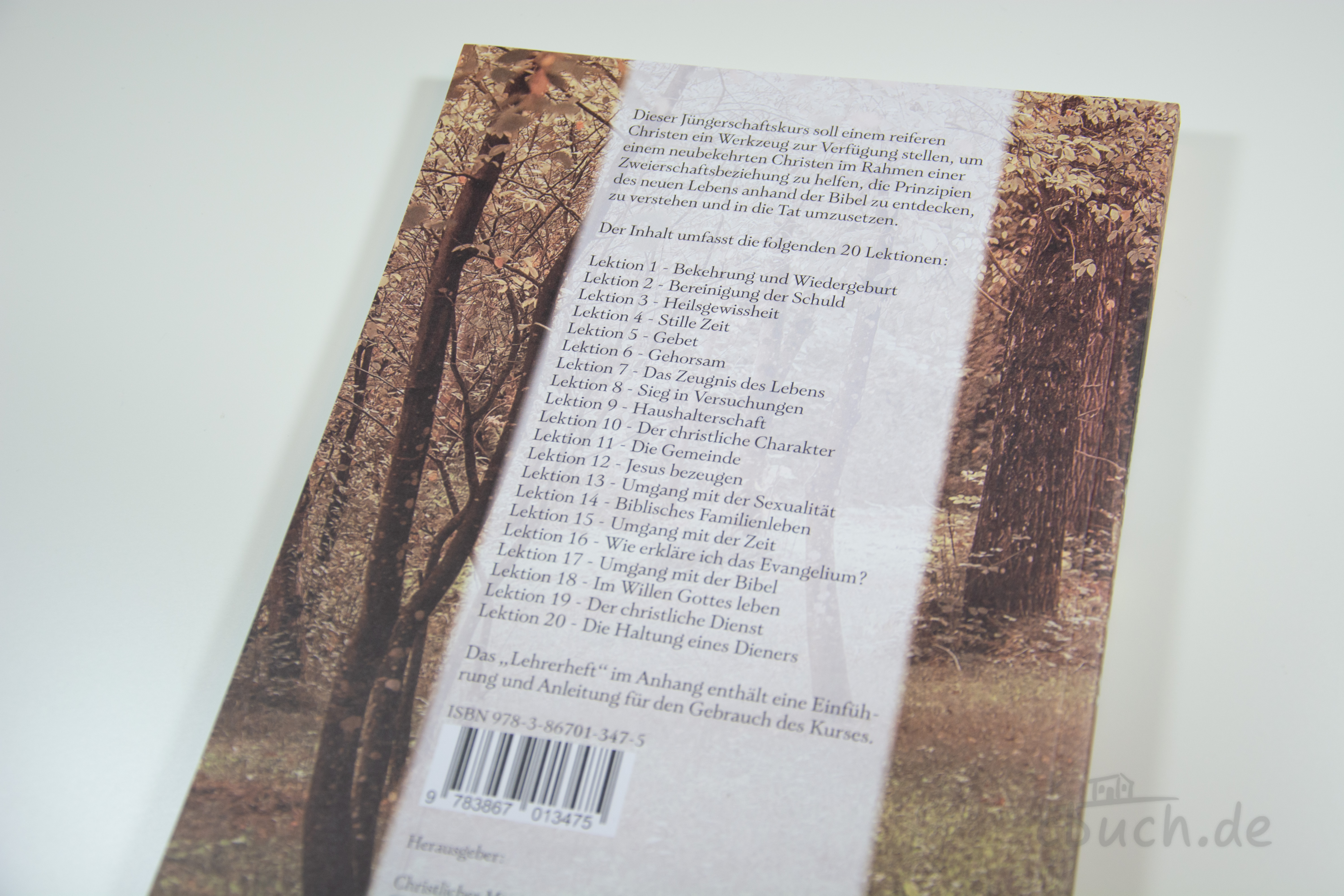 Buchrückseite von „Machet zu Jüngern - Jüngerschaftskurs“ von CMV mit Übersicht der 20 Lektionen für die Begleitung neubekehrter Christen