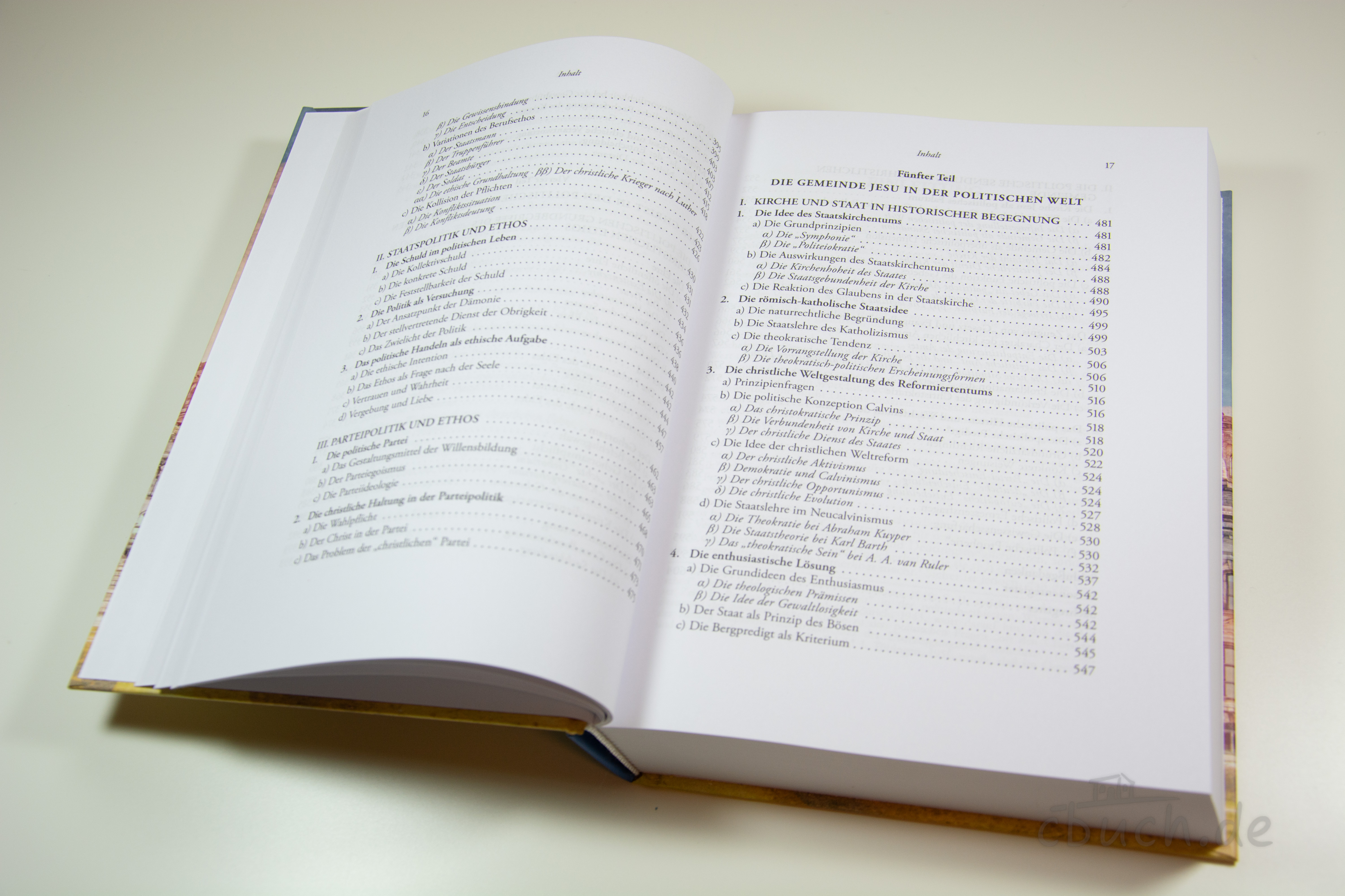 Künneth: Eine Christliche Ethik des Politischen – aufgeschlagenes Buch Aufgeschlagenes Buch „Künneth: Eine Christliche Ethik des Politischen“ von Sola Gratia Medien, Kompendium zur christlichen politischen Ethik über Staat, Bürger, Obrigkeit, Krieg, Frieden sowie Recht und Pflicht des Christen.