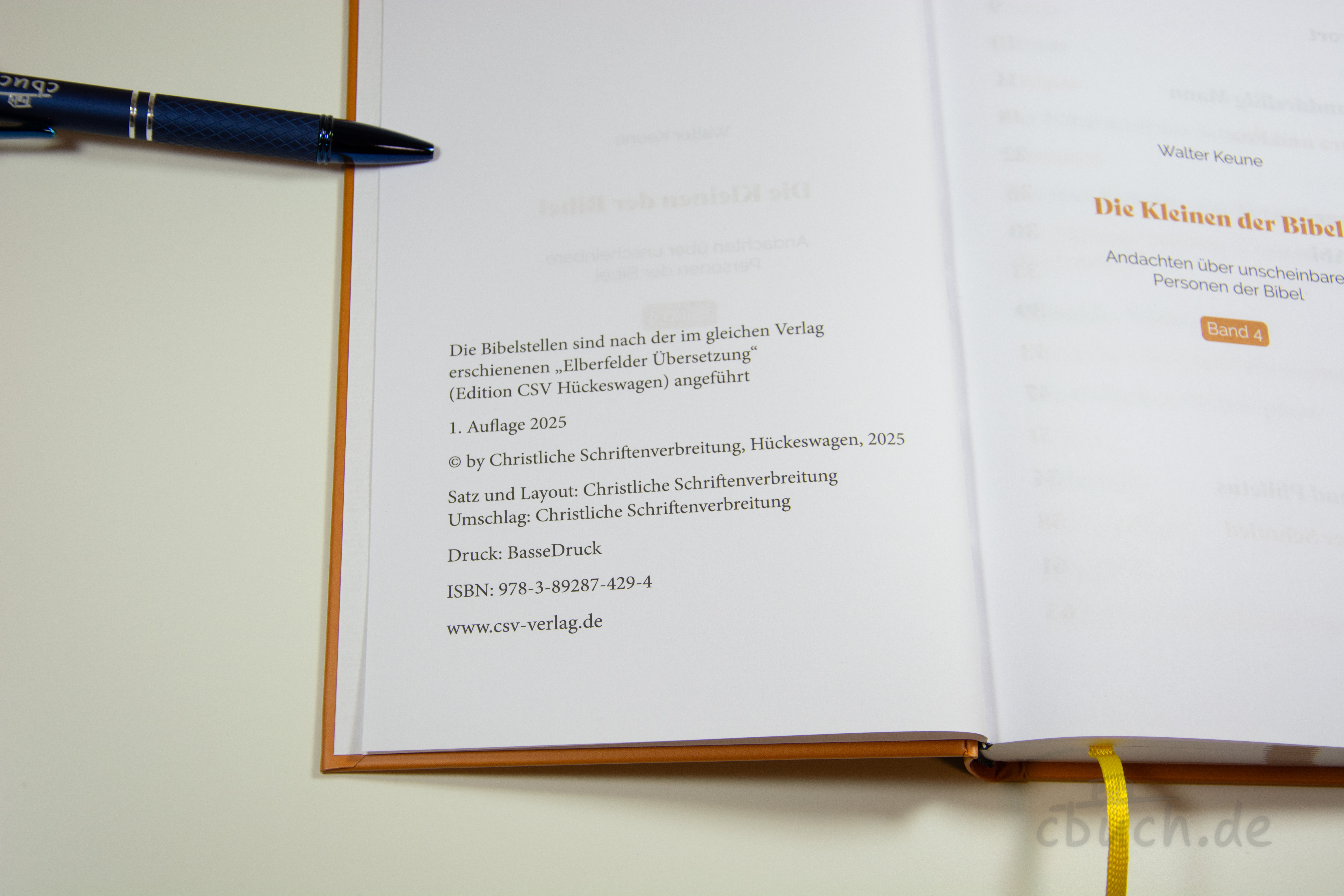 Keune: Die Kleinen der Bibel - Band 4, aufgeschlagenes Buch von CSV Aufgeschlagenes Buch „Keune: Die Kleinen der Bibel - Band 4“ von Walter Keune, CSV – Andachten über unscheinbare Personen der Bibel, mit Titel- und Impressumsseite.