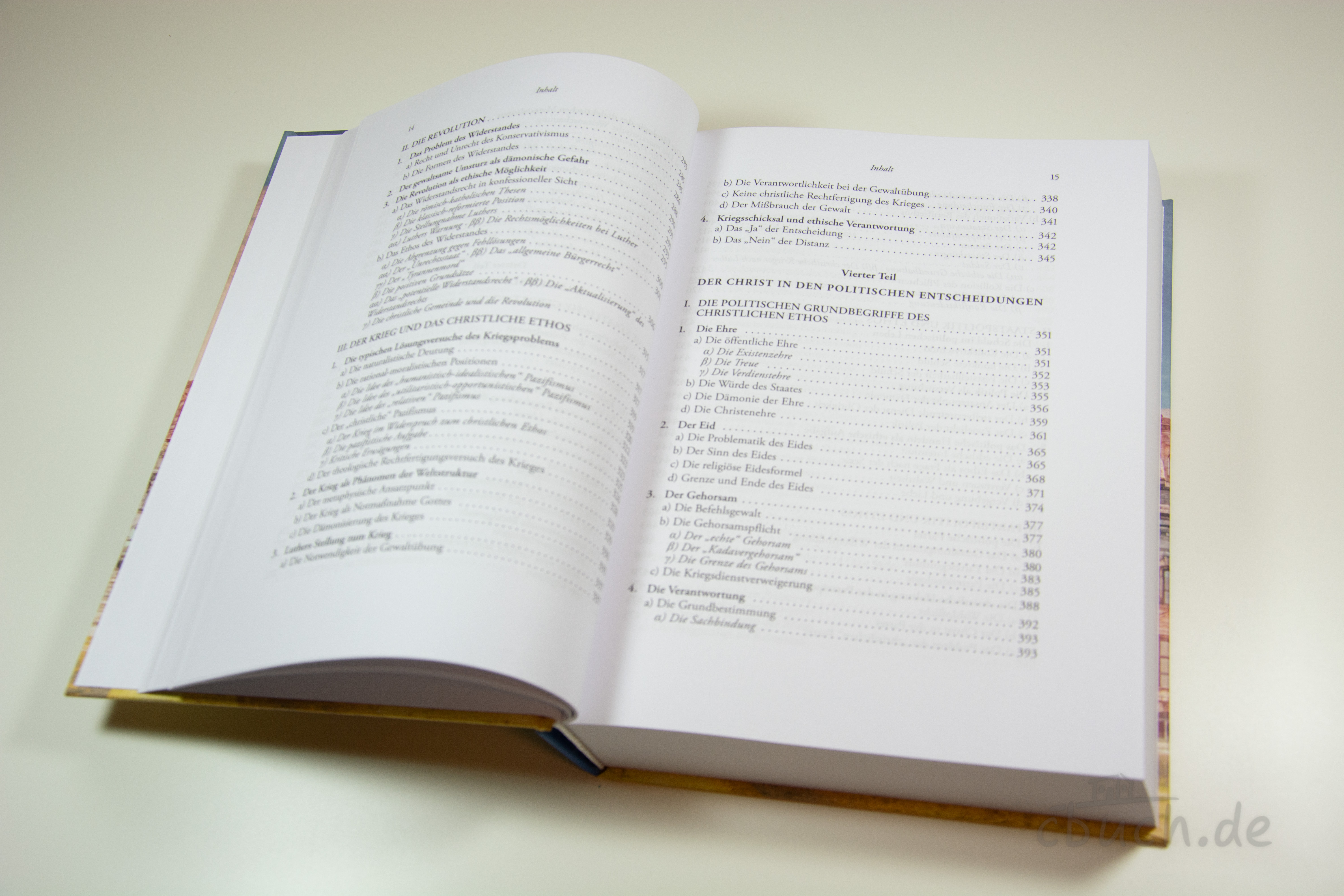 Künneth: Eine Christliche Ethik des Politischen – Inhaltsseiten des Buches Geöffnetes Buch „Künneth: Eine Christliche Ethik des Politischen“ von Sola Gratia Medien mit sichtbarem Inhaltsverzeichnis zur politischen Ethik, Staat, Christ und Obrigkeit.