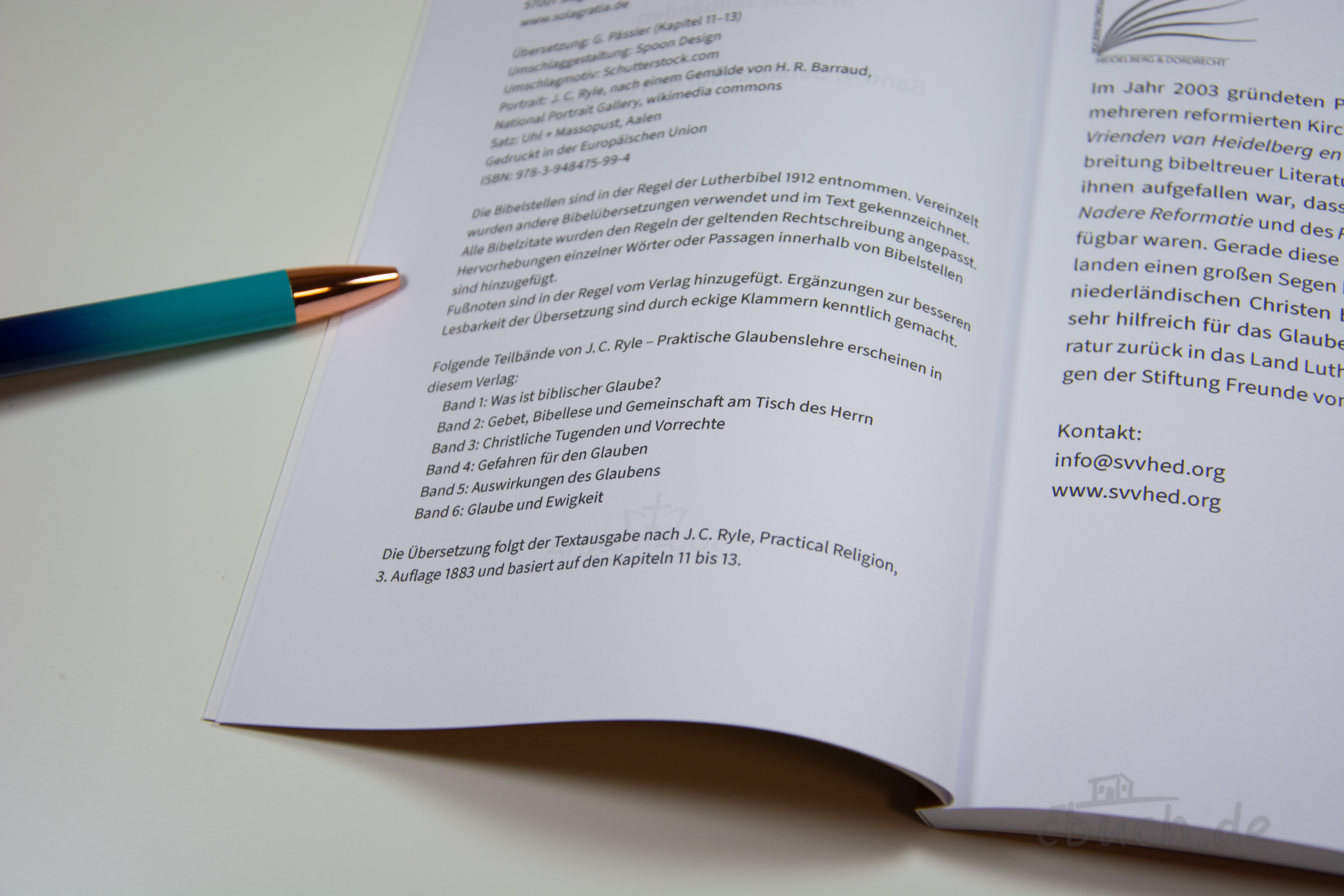 Innenansicht von J.C. Ryle: Praktische Glaubenslehre: Band 4 – Gefahren für den Glauben, aufgeschlagenes Buch von Sola Gratia Medien mit Inhalts- und Verlagsseiten.