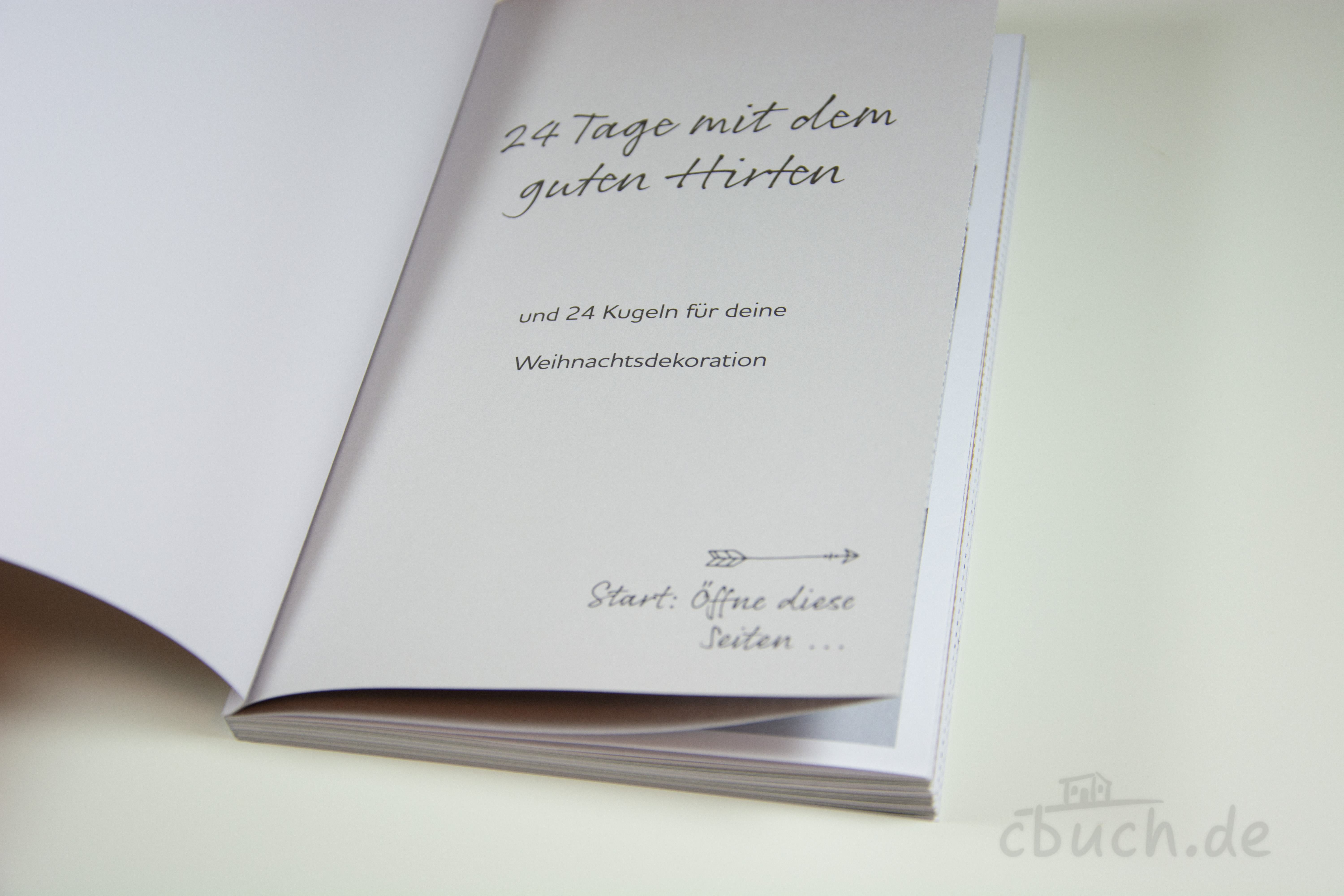 Buchseite mit Text 24 Tage mit dem guten Hirten Weihnachtsde