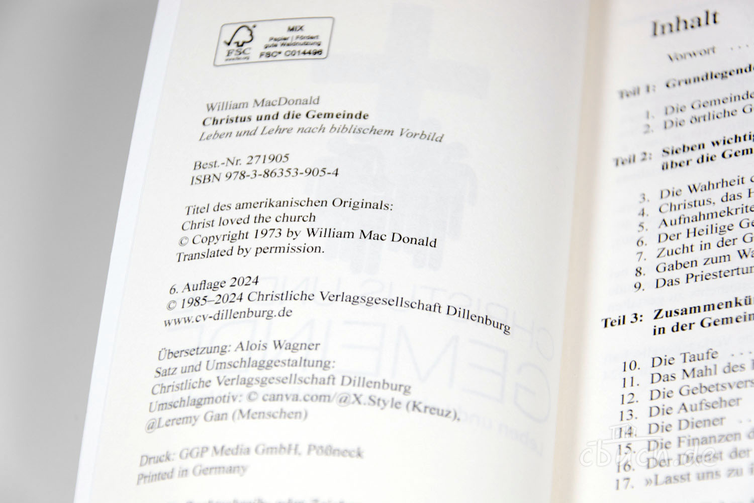Buchseite mit Angaben zu William MacDonalds Werk Christus un Offene Buchseite mit Titelseite und Inhaltsverzeichnis des B