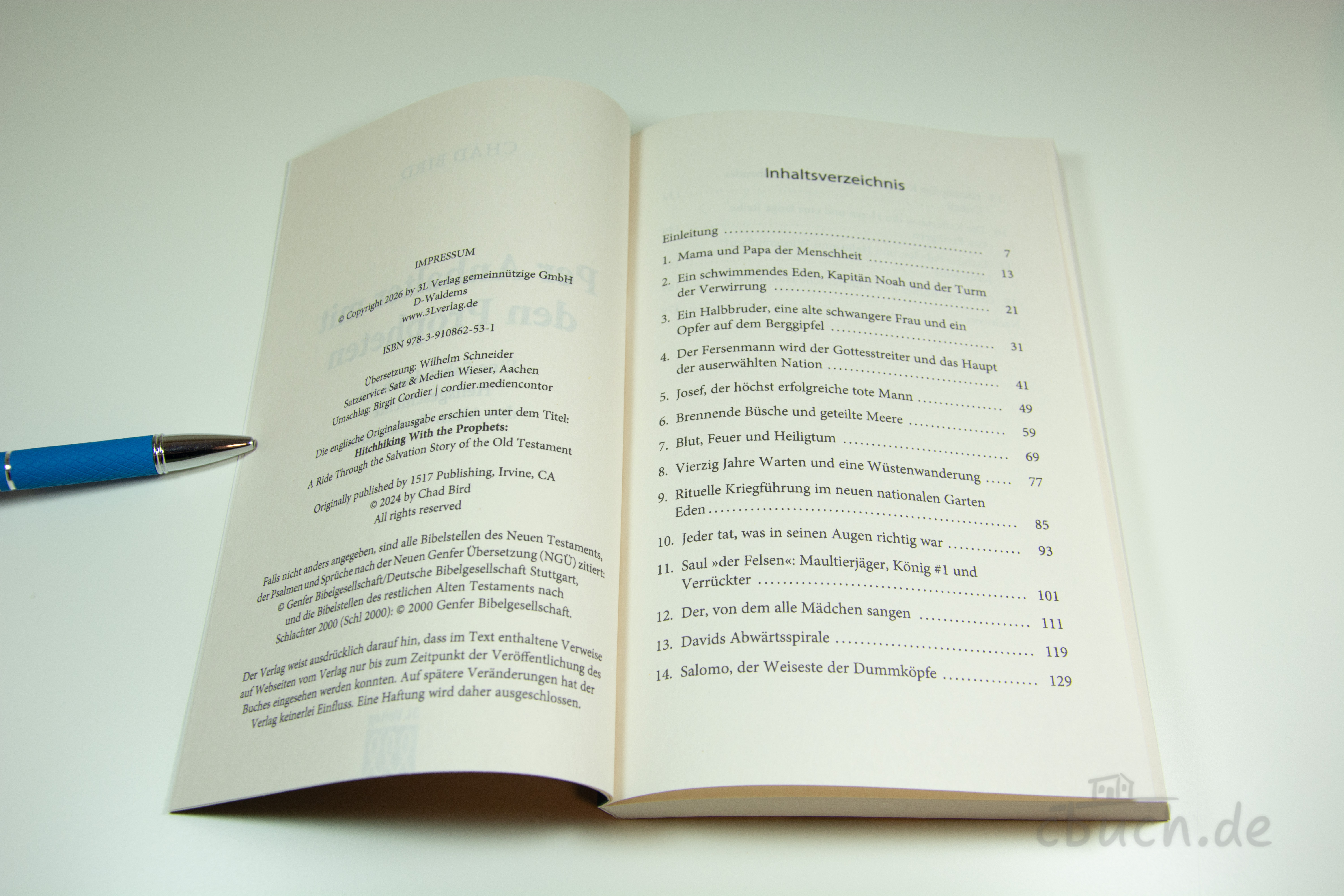 Geöffnetes Buch „Per Anhalter mit den Propheten“ von Chad Bird, 3L, mit Inhaltsverzeichnis und Impressum – Überblick über Patriarchen und Propheten des Alten Testaments bis Jesus.