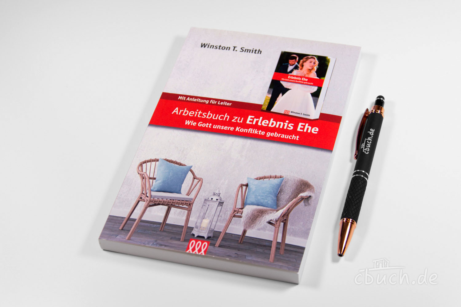 Buch Arbeitsbuch Erlebnis Ehe mit zwei Stühlen und Stift