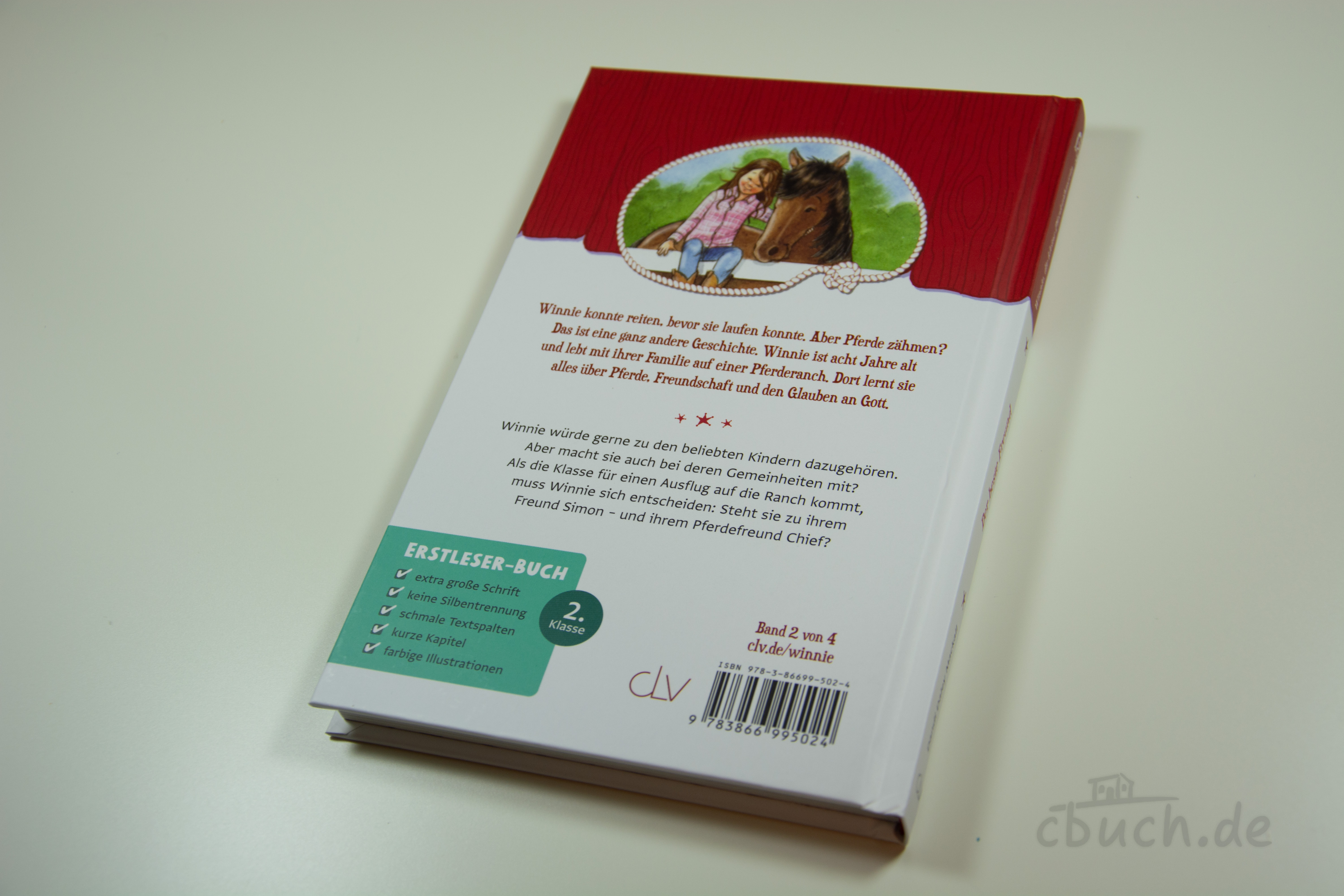 Rückseite des Buches Mackall: Winnie, die kleine Pferdezähmerin (2) – Der beste Freund, Erstleser-Buch Band 2 von 4, Verlag CLV, mit Pferde-Illustration.