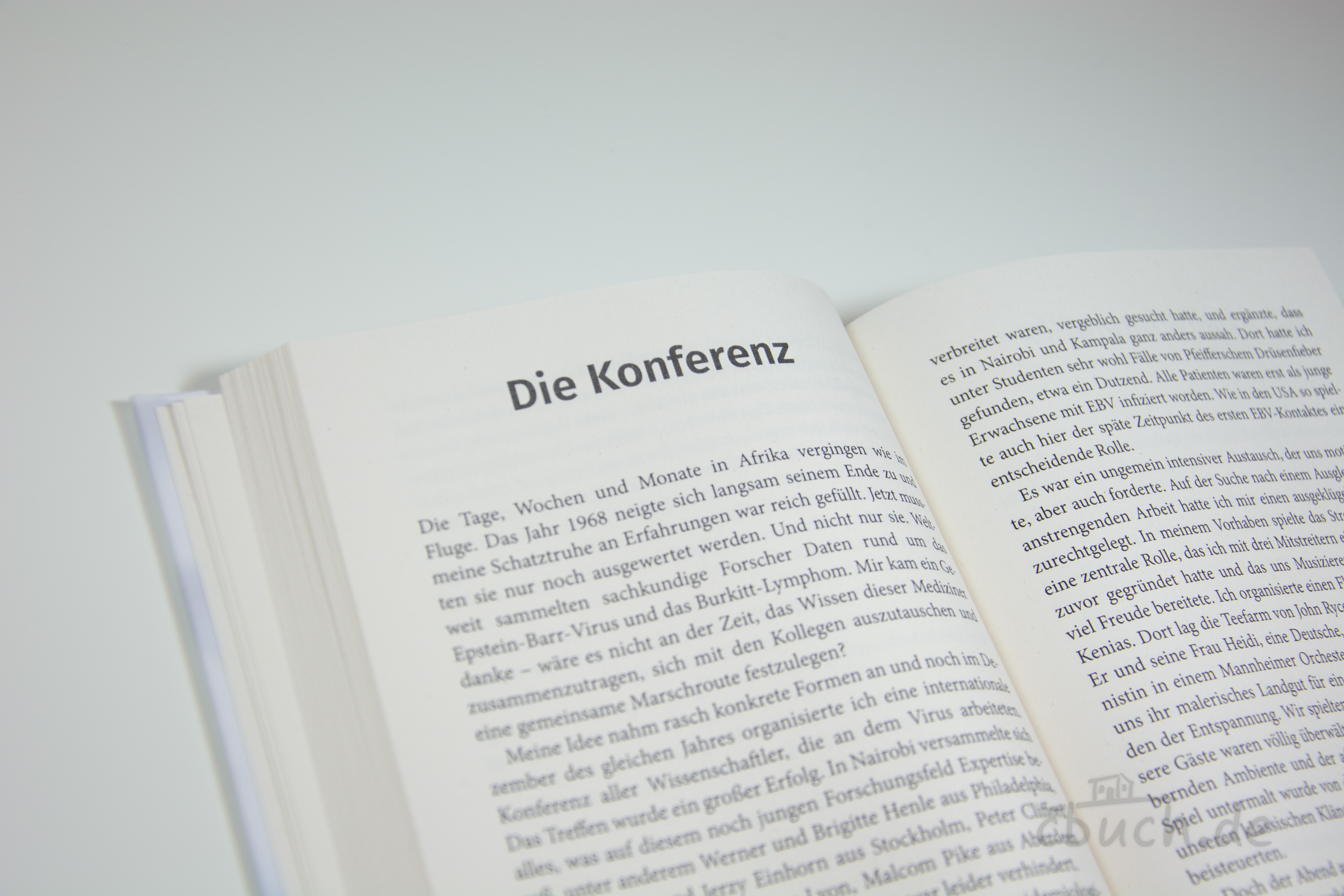 Geöffnete Buchseiten aus „Diehl/Heinritz: Man nennt mich Dr. Hodgkin“, einem Francke-Buch über Morbus Hodgkin und den Durchbruch in der Krebstherapie.