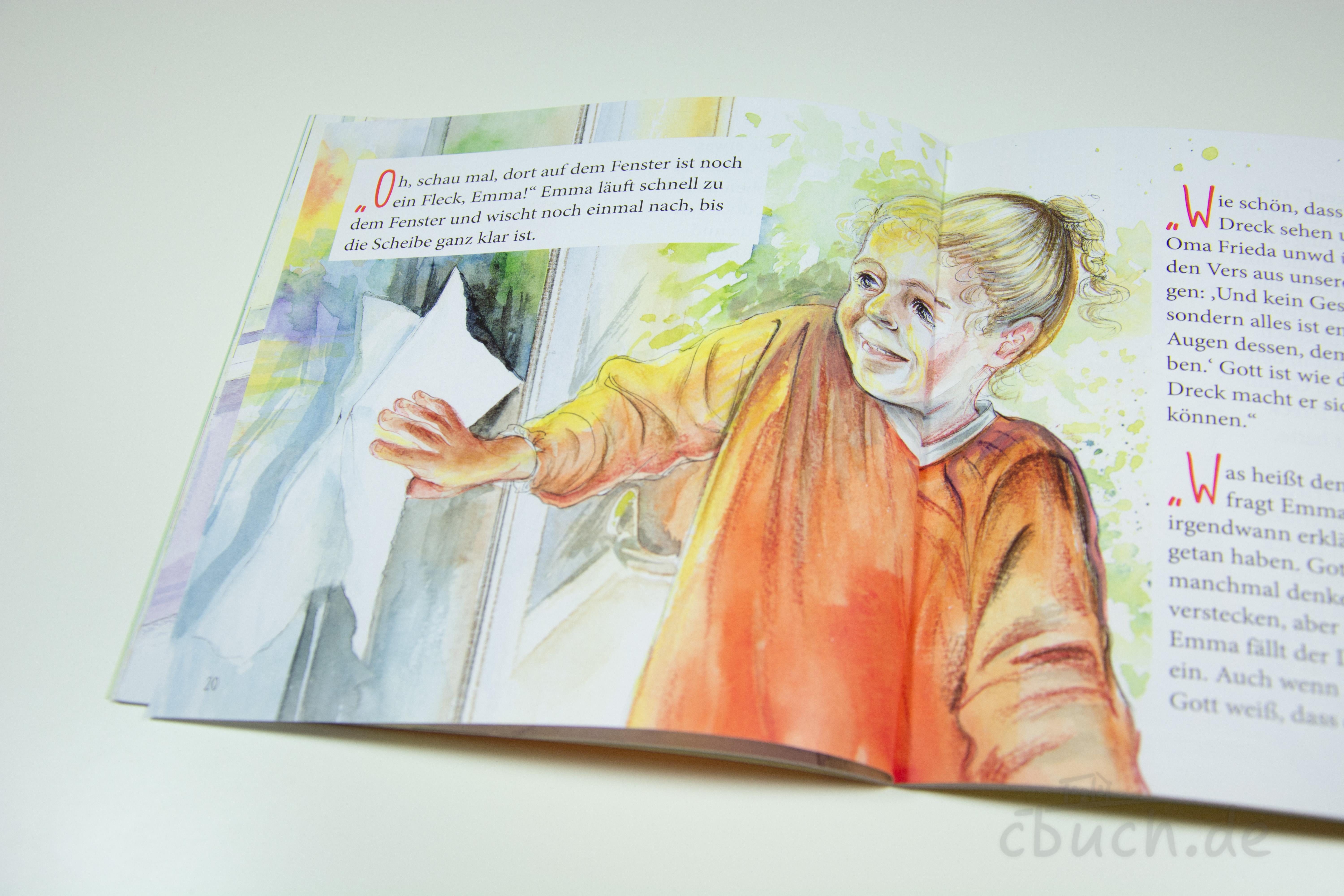Illustration eines Mädchens, das ein Fenster mit einem Tuch