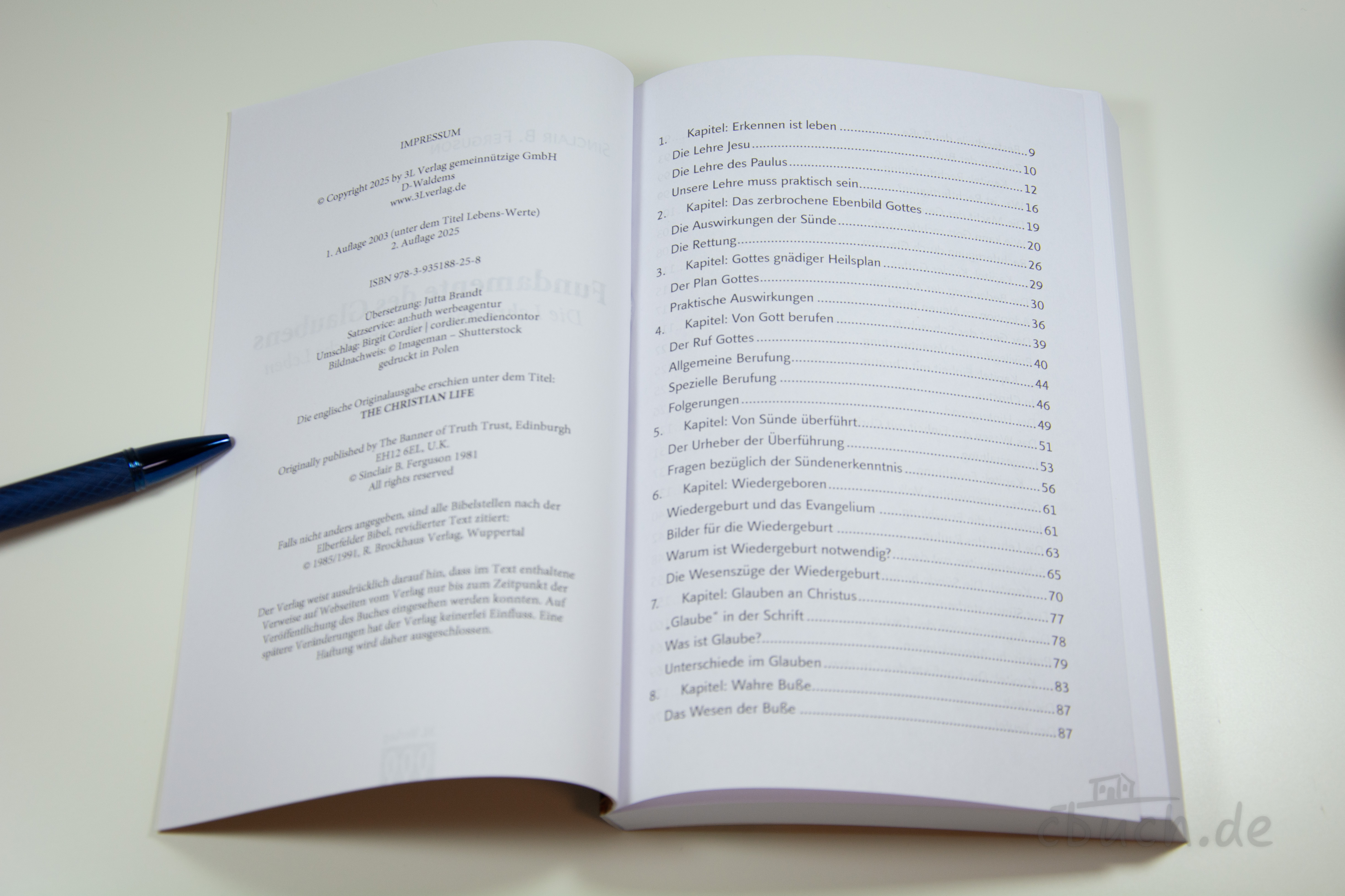 Sinclair B. Ferguson: Fundamente des Glaubens – Blick ins Buch mit Inhaltsverzeichnis Aufgeschlagenes Buch „Fundamente des Glaubens“ von Sinclair B. Ferguson, 3L Verlag, mit Impressum und Inhaltsverzeichnis zu den Grundwahrheiten des christlichen Glaubens.