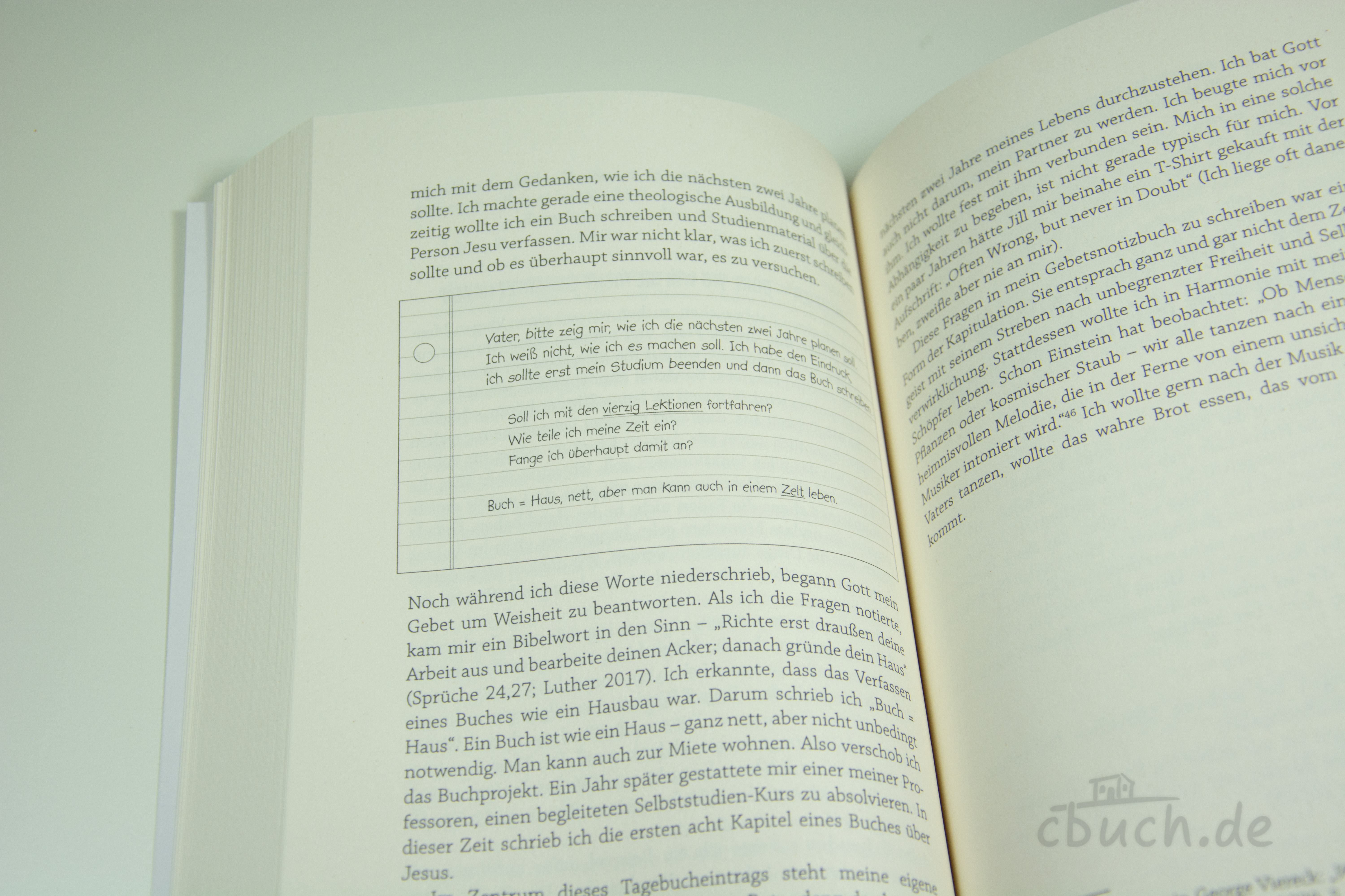 Geöffnete Innenseiten des Buches „Betend leben“ von Paul E. Miller, Francke – Ratgeber für ein alltagstaugliches, herzliches Gebetsleben mit Gott.